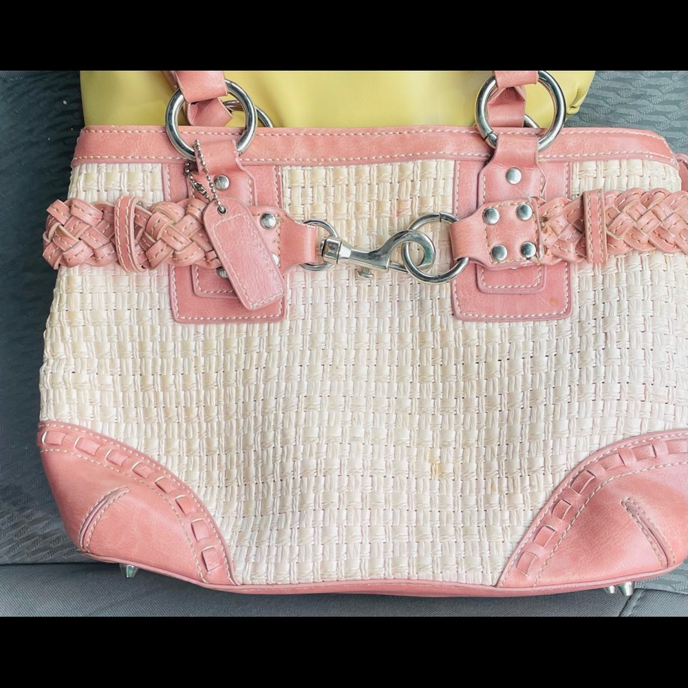 Miche Boutique Pink Leather Purse.